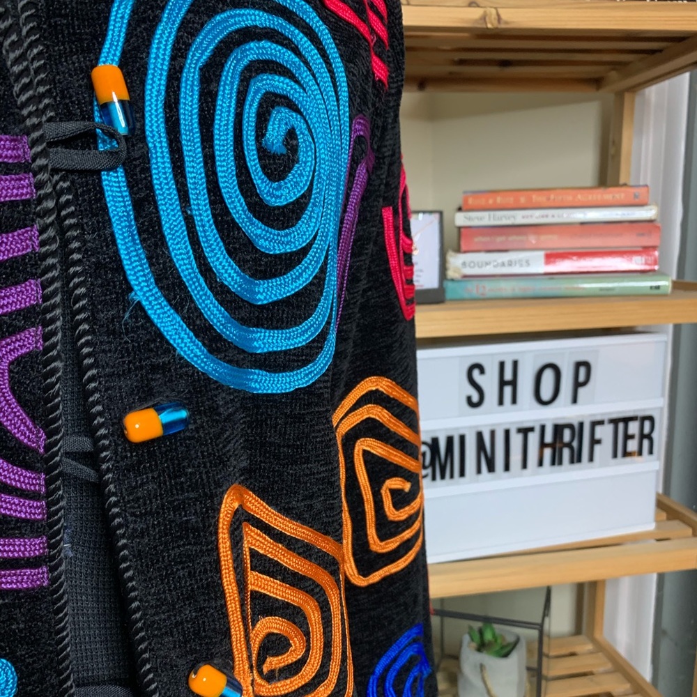 Allure - Picture 2 of 6